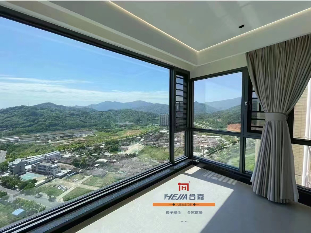 儿童安全系统断桥窗